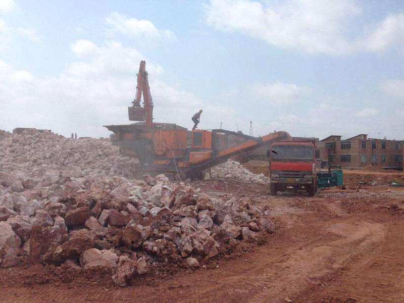 移動式建筑垃圾破碎站 移動式建筑垃圾破碎站